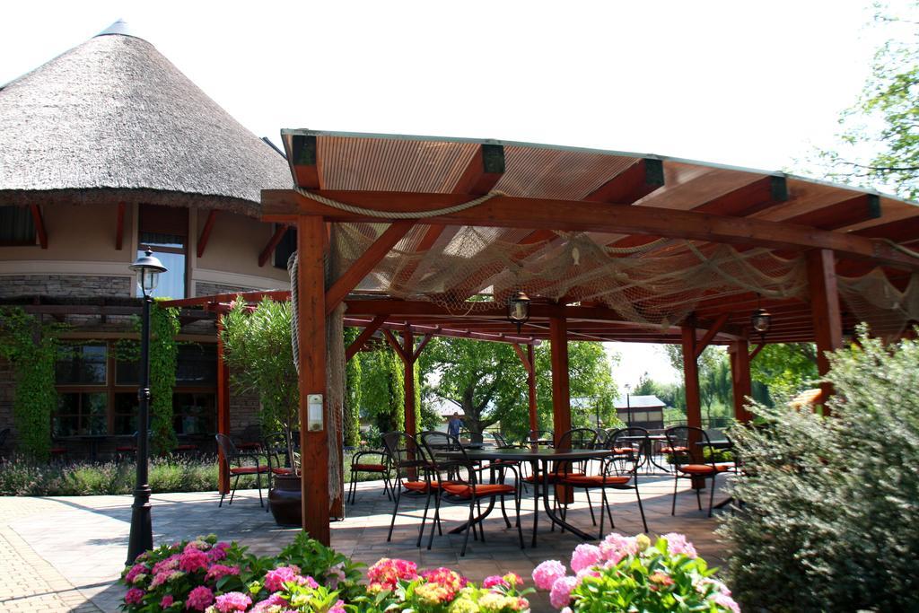 Penzion Eko Park Piestany Buitenkant foto